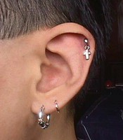 /album/piercing/ear-piercing2-jpg/
